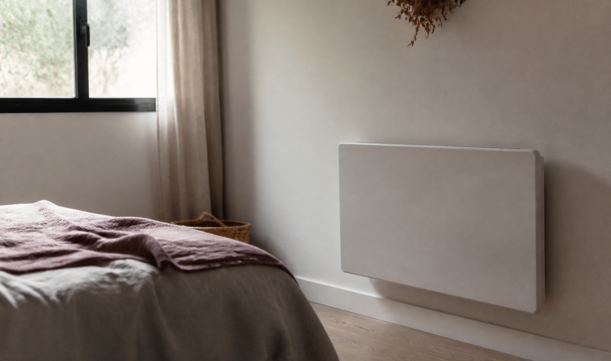 Radiateur electrique blanc monte au mur chambre coucher